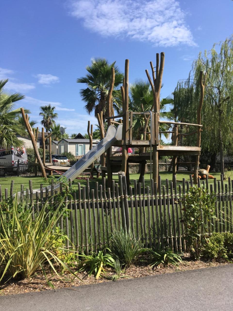 Ds One Vacances, Prairies De La Mer Grimaud Luaran gambar